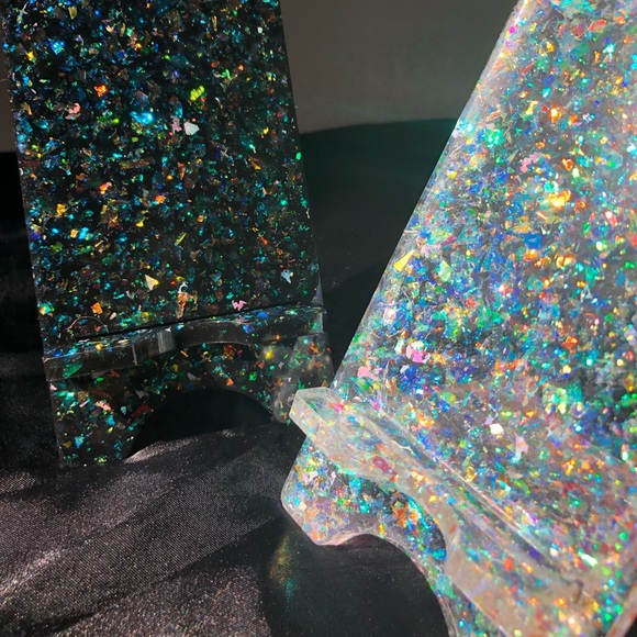 Aurora Rainbow Confetti Phone Stand - Picture 5 of 14